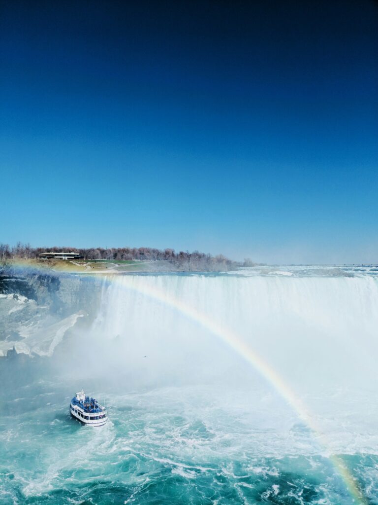 Explore Toronto Like a Local